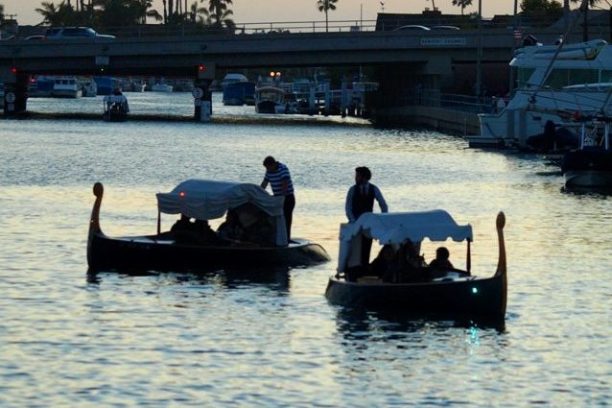 a traffic light sitting on the side of a building